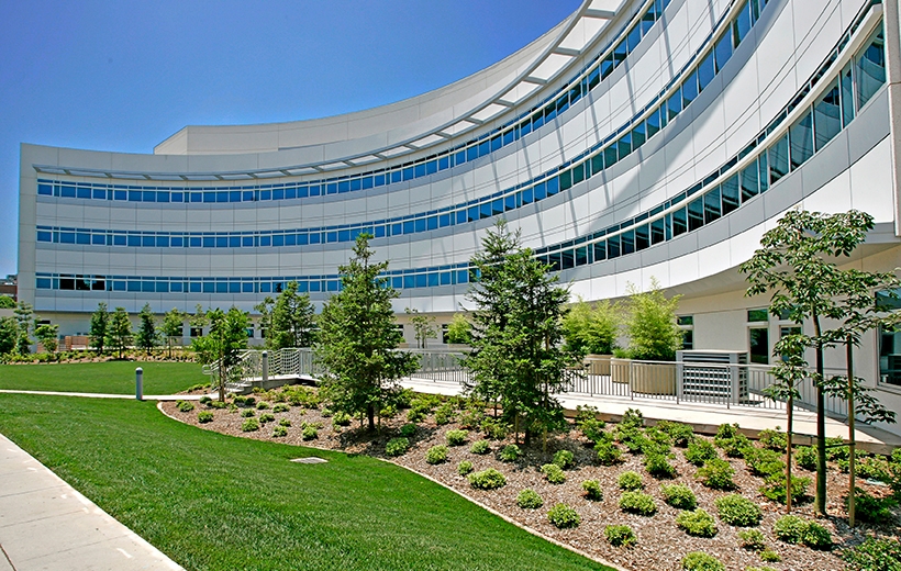 Outside view of Saint Johns Health Catner, where Lotus Endometriosis Institute carries out medical care.