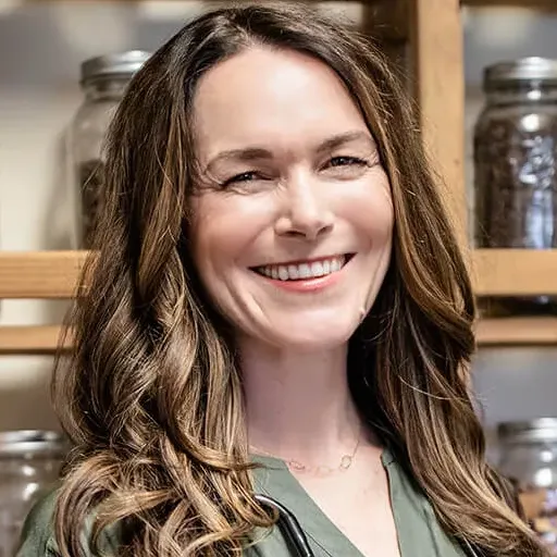 Picture Dr Niki Rarig ND Lac